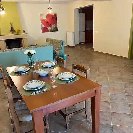 بيت للعطل Golden View 2 *