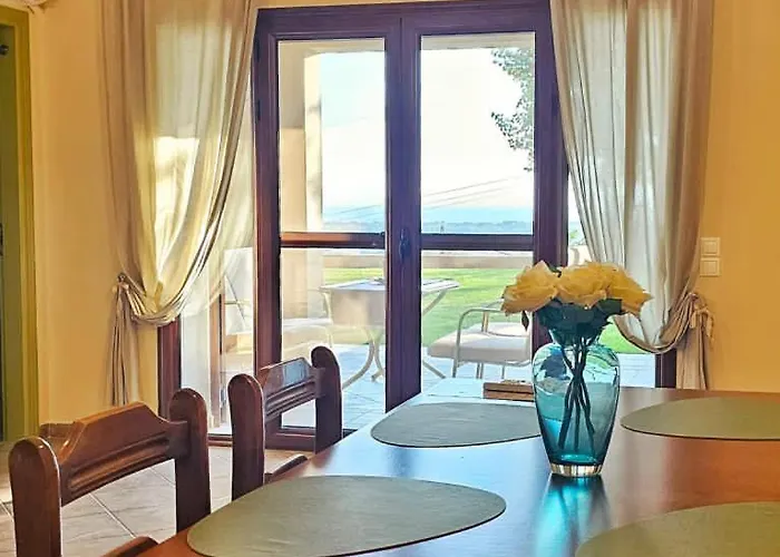 Golden View 2 Kato Samikon